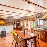 Casa Da Benfeitoria بيت للعطل *