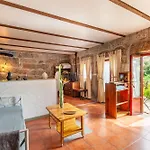 Casa Da Benfeitoria بيت للعطل *