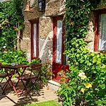 Casa Da Benfeitoria * Гимарайнш