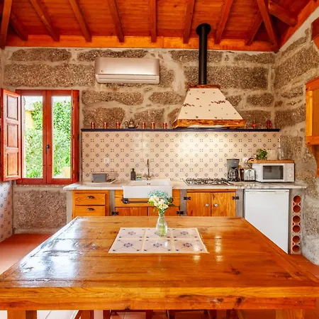 Casa Da Benfeitoria * Guimaraes