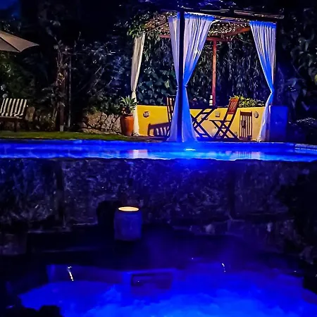 Casa Da Benfeitoria بيت للعطل *