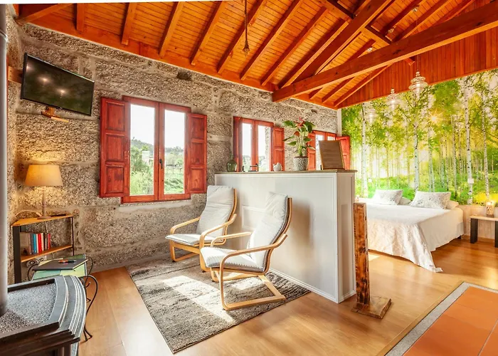 Casa Da Benfeitoria Feriehus Guimarães